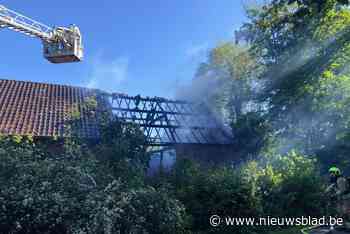 Brandt vernielt schuur van gerestaureerde hoeve
