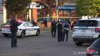 Police release video of suspect in Mississauga shooting that killed man, injured 4 other people