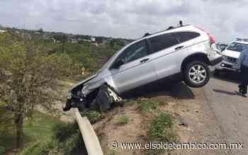 Camioneta se despende de remolque en Altamira, ¡choca con otra unidad! - El Sol de Tampico