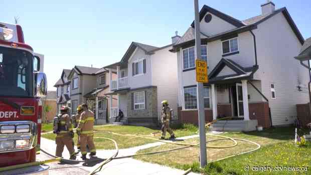 Kitchen fire spreads inside northeast Calgary home