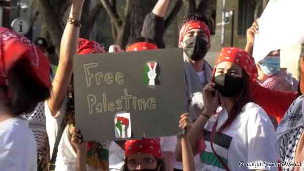 Another Palestinian protest draws hundreds to Calgary's core as leaders meet overseas