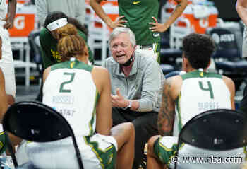 Storm, WNBA coaching icon Dan Hughes retires - NBA.com