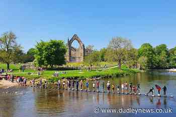 In pictures: Britain basks in bank holiday sunshine - Dudley News