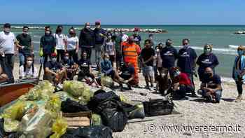 Lido di Fermo - Casabianca: terzo successo per Plastic Free. Prossimo appuntamento a fine settembre - Vivere Fermo