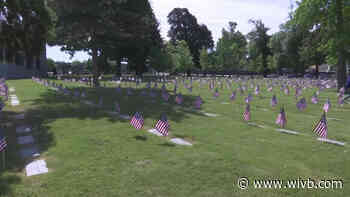Memorial Day observances at Forest Lawn honors service members and families