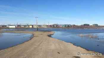 'We're still on high alert' says Aklavik mayor as water levels continue to waver