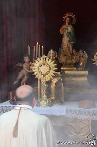 Recuerden. Todos los Santos. Termina el Triduo al Santísimo Sacramento en Omnium Sanctorum - Arte Sacro