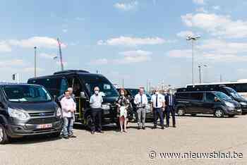 Total haalt werknemers op en brengt ze weer thuis - Het Nieuwsblad