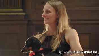 Annelotte ontmaskerde 'De mol' en ging naar huis met de laagste groepspot ooit én een hond: hoe is het nu met haar? - Het Nieuwsblad