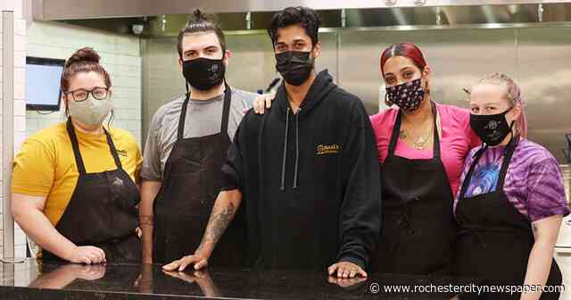 Nani's Kitchen workers unionized. Why don't more restaurants?