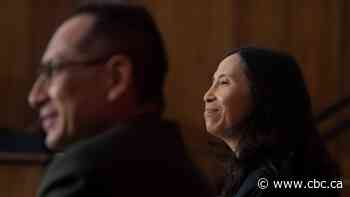 Federal public health officials on mixing and matching COVID-19 vaccines