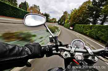 Scheßlitz: Unfall auf der B22 - Motorradfahrer stürzt in Straßengraben