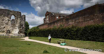 Where Wilde Once Slept (in Prison Garb)
