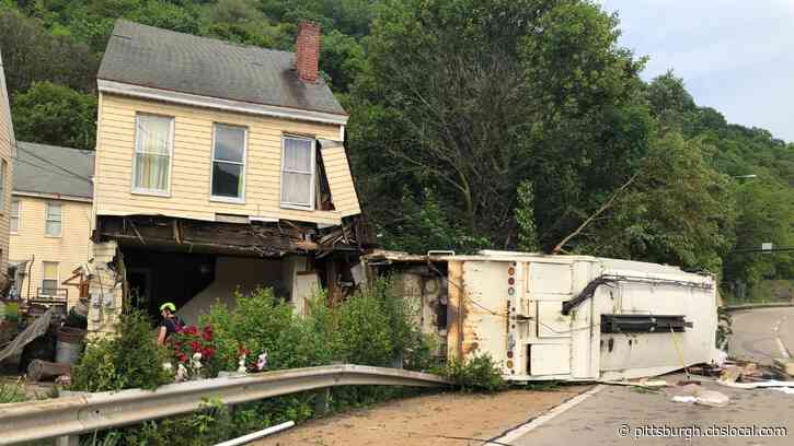 1 Injured After Garbage Truck Crashes Into House In Etna