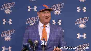 Houston Baptist coach Lance Berkman aims to influence kids 'for the good' - sportsspectrum.com