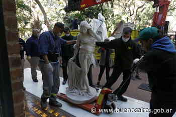 Esculturas restauradas en el MOA vuelven al Jardín Botánico - buenosaires.gob.ar