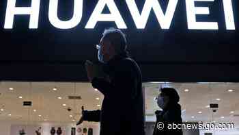 Huawei to roll out its own operating system to smartphones