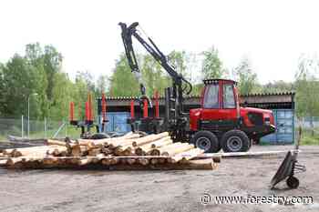 Smart Crane by Komatsu Forest - Forestry.com