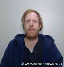 Store boss jailed for grooming then groping teenage boy