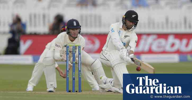 Devon Conway’s superb debut century puts New Zealand on top in first Test