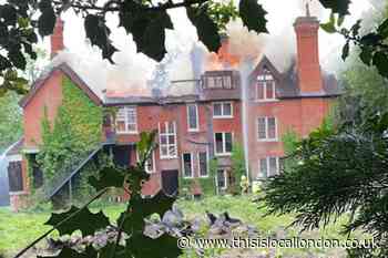 Fire crews battling fire at Beckenham Park Place