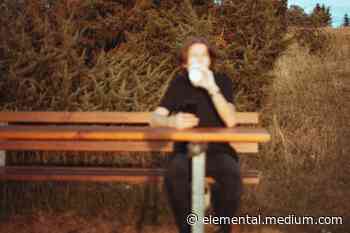 How the ‘Frog-Pond Effect’ Distorts Your Self-Image - Elemental