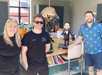 Cake making siblings bake for Jason Manford - St Helens Star