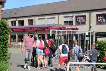 Vrije Basisschool De Tuimeling vervangt asbestleien en plaat... (Zemst) - Het Nieuwsblad