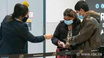 Ottawa ups fine to $5,000 for travellers who refuse to quarantine in a hotel