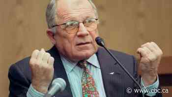 F. Lee Bailey, member of O.J. Simpson's 'dream team,' dead at 87