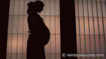 Reclusa dio a luz y fue enviada al calabozo junto con su bebé - http://venezuelaunida.com/