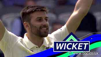 England v New Zealand: Mark Wood dismisses Henry Nicholls