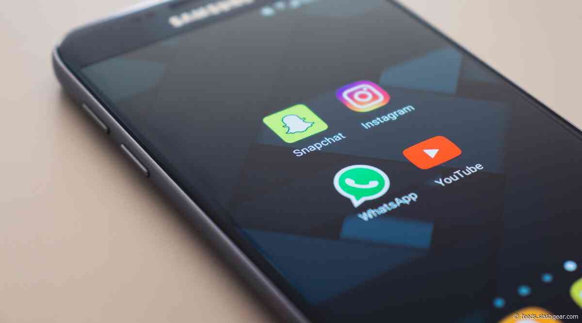 WhatsApp confirms multi-device support, disappearing ...