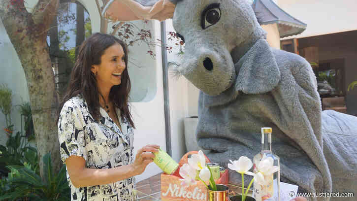 Kate Hudson Sends Alcohol & Mule to Nina Dobrev & Friends