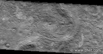 'Glaciers' on Mars could point to perfect landing site for humans     - CNET