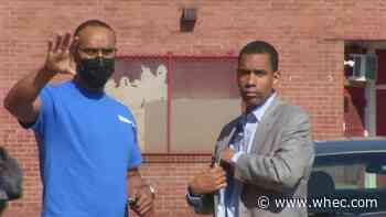 Mayoral challenger Malik Evans tours Scio neighborhood hours before deadly shooting