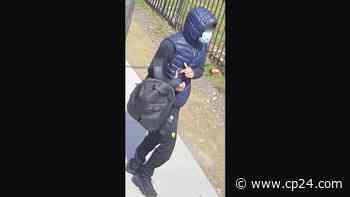 Male sought after 15-year-old boy stabbed in thigh in Toronto - CP24 Toronto's Breaking News
