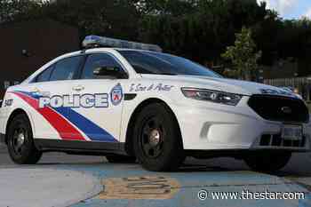 Man rushed to hospital after being stabbed in downtown Toronto - Toronto Star