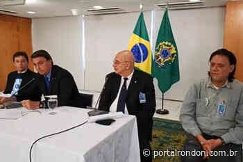 Vídeo mostra “ministério paralelo” orientando Bolsonaro contra vacinas - Portal Rondon