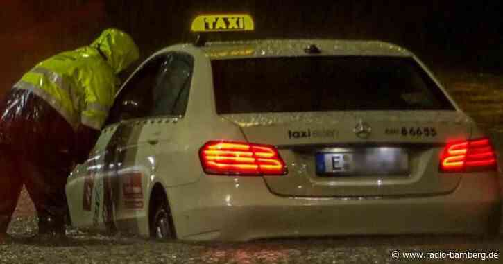 Feuerwehren müssen zu Hunderten Gewitter-Einsätzen ausrücken