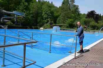 Leck behoben: Elsterberger Schwimmbecken zum Saisonstart endlich dicht - Freie Presse