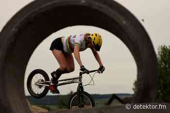 Antritt | Nina Reichenbach über Trial, Christians neues Rennrad – Mit geflexten Felgen über Europaletten | detektor.fm – Das Podcast-Radio - detektor.fm