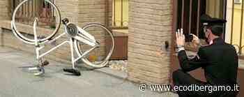 Fermo in bici, un'auto lo travolge: volo di 10 metri, grave pensionato a Fara Olivana - L'Eco di Bergamo