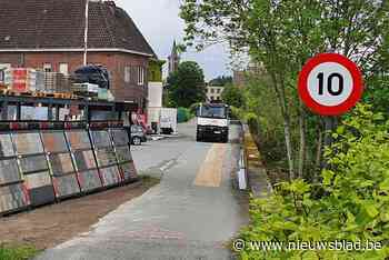 Fietsers moeten met slakkengang op jaagpad langs de Schelde, door reglement uit … 1935 - Het Nieuwsblad