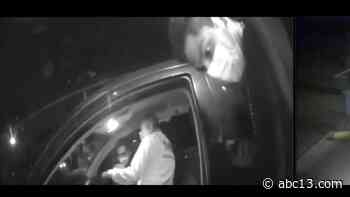 Man forced by gunpoint to empty his account at Houston ATM, police said - KTRK-TV