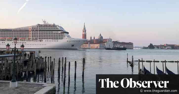 ‘We were deceived’: hundreds protest in Venice at return of giant cruise ships
