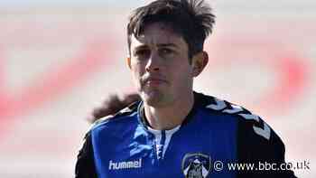 Ben Garrity: Port Vale sign midfielder from Blackpool