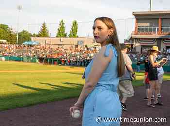 Despite humbling defeat, ValleyCats celebrate return of baseball to Bruno Stadium - Times Union