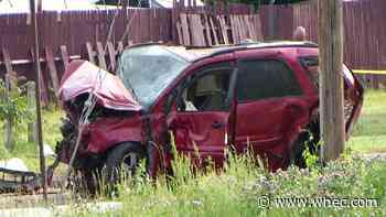 Police: Two hospitalized after Sunday morning crash on Hudson Avenue