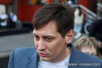 Kremlin Critic Gudkov Leaves Russia Fearing New Arrest